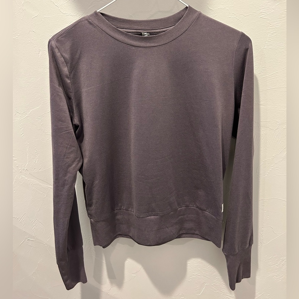 Vuori Women's Long Sleeve Top in Deep Purple